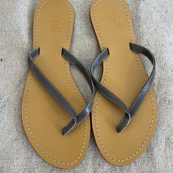 J.Jill Woman's Leather Summer/Beach Slip-On Flip-Flops Sandals Sz 8 - Picture 2 of 9